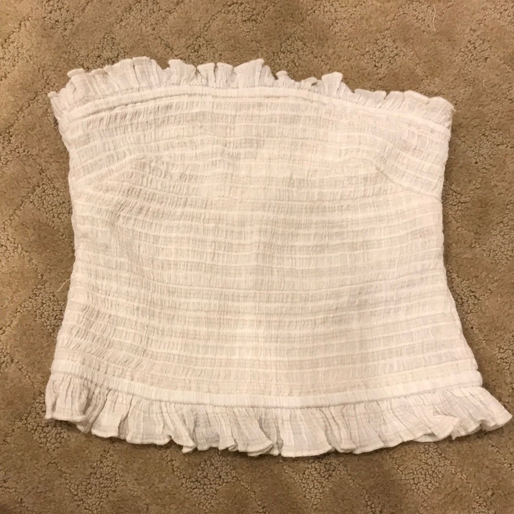 WHITE STRAPLESS CROP TOP!! BNWT
